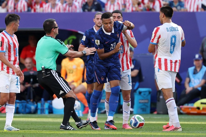 Paraguay v France LIVE: Mbappe and Les Bleus being frustrated by stubborn opponents in World Cup last 16