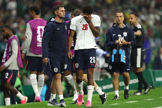 England’s World Cup woes as Jarell Quansah sent off in England V Mexico