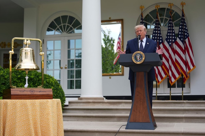 Trump says he's building a White House helipad for a new, more powerful Marine One
