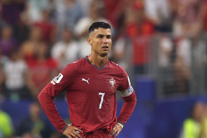 Spain v Portugal LIVE: Cristiano Ronaldo faces more World Cup heartache after late Mikel Merino strike in last 16 tie