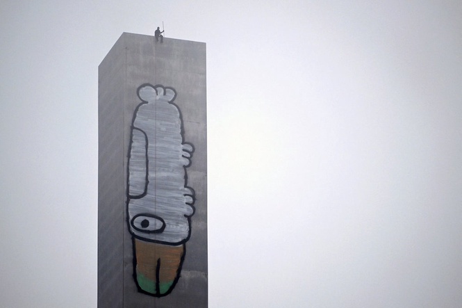 Police arrest man who spray-painted ‘Pam the Bird’ graffiti on Australia’s Bolte Bridge tower
