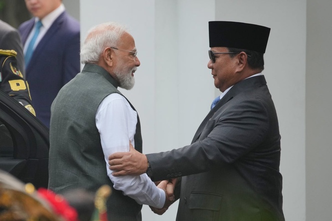 Indonesia's Prabowo and India's Modi meet to discuss expanding economic and defense ties