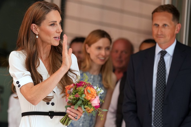 Kate spends time with ‘amazing’ sick children during hospital visit hours after epic Three Peaks Challenge