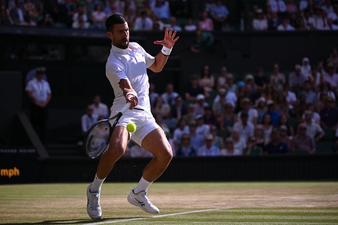 Djokovic v Auger-Aliassime LIVE: Wimbledon latest score and updates as Jannik Sinner waits in semi-final