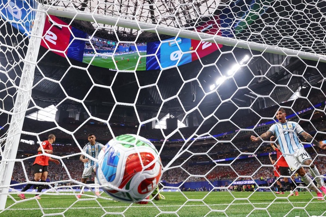 World Cup results: Switzerland and Argentina set up quarter-final clash