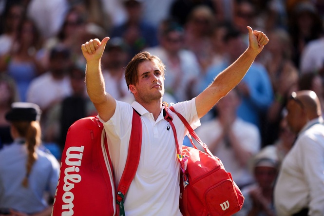 British wildcard Fery cheered on by Queen as he books Wimbledon semi-final spot