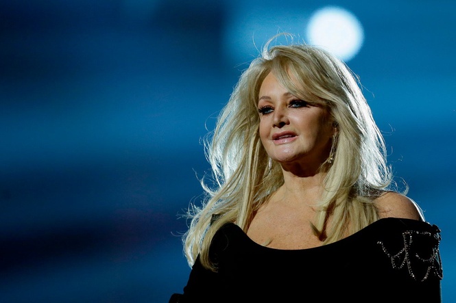 Bonnie Tyler, who topped the charts with epic 'Total Eclipse of the Heart,' has died at 75