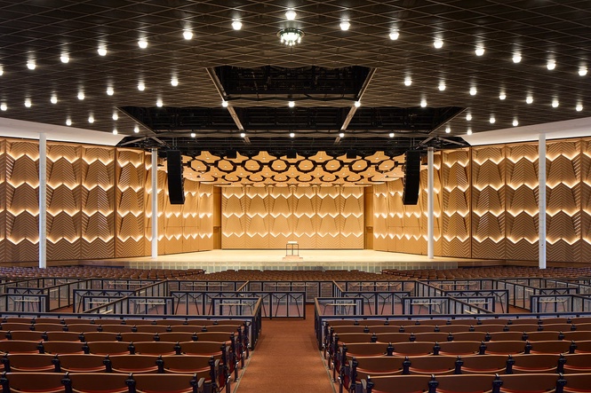 Ravinia Festival's Hunter Pavilion near Chicago reopens after $70 million gut renovation