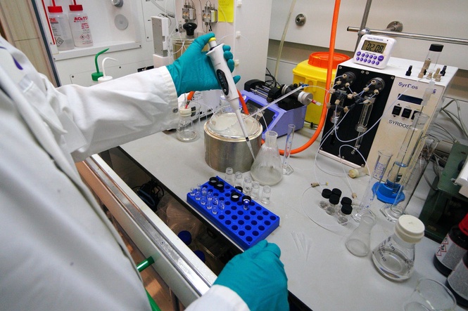 FTSE 100 held back by AstraZeneca trial setback