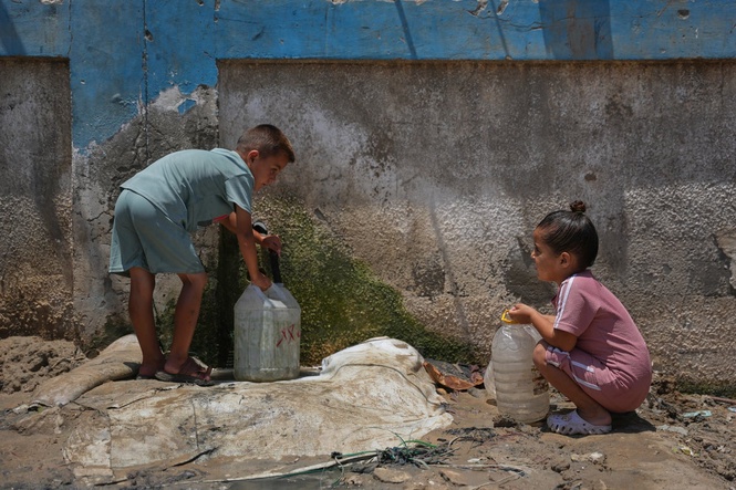 Daily life around the world, in photos