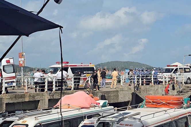 Captain arrested after 15 tourists die in speedboat accident in Vietnam