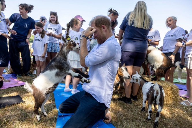 Prince Harry gets pelted with water bombs in final appearance of UK visit after reuniting with King Charles with Meghan