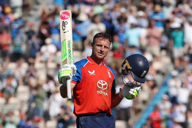 Jos Buttler ends century drought in style as England sweep hapless India in T20 series