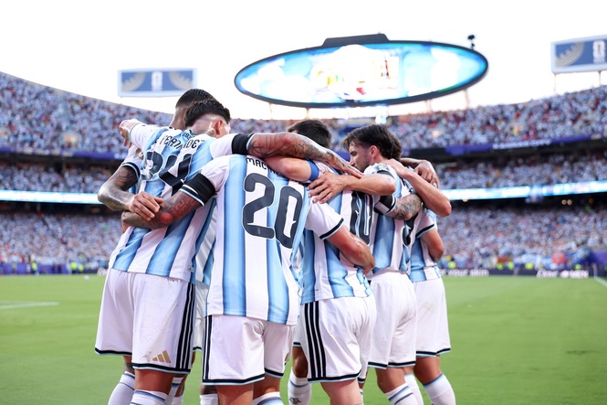 Argentina v Switzerland LIVE: Lionel Messi edges closer to World Cup semi-final against England after early breakthrough