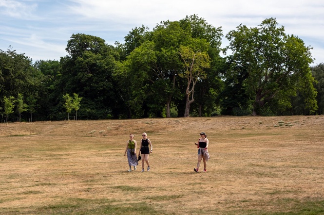 UK temperatures to drop after heatwave before 30C heat returns next week