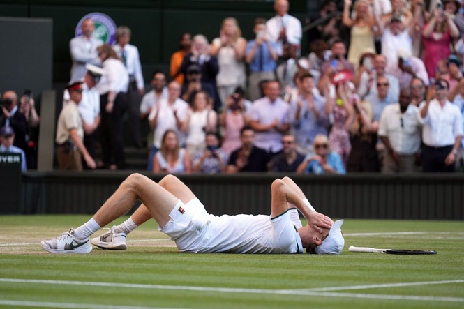 Jannik Sinner defends Wimbledon title with battling win against Alexander Zverev