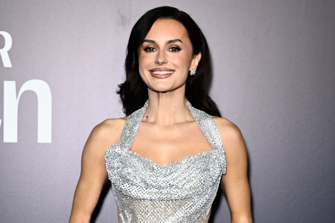 Strictly star issues warning after audience member removed from Dublin theatre show