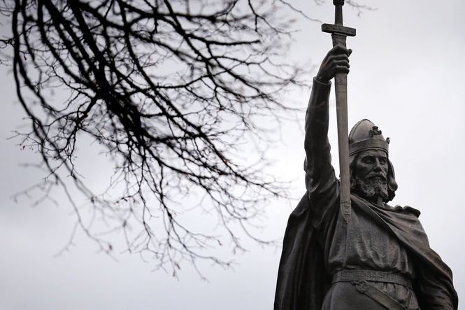 Are King Alfred the Great’s remains buried under a Winchester car park?