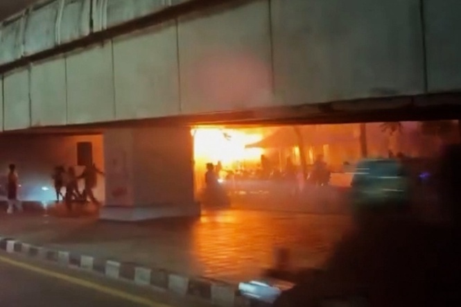 Death toll from a Bangkok music bar fire rises to 30