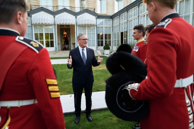 Starmer attends Bastille Day parade in Paris before saying au revoir to No 10