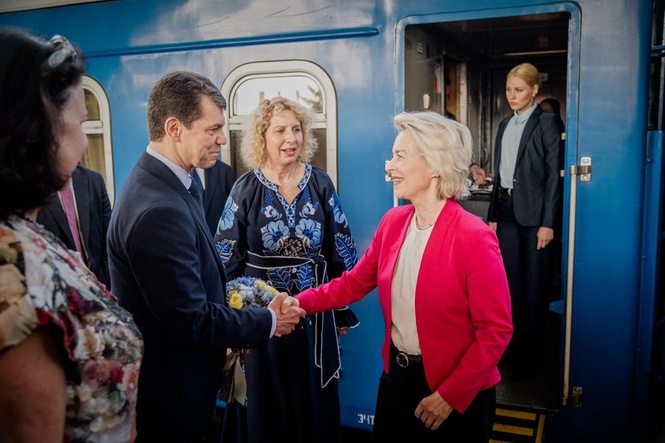 Top EU official visits Ukraine and pledges continued support against Russia's invasion