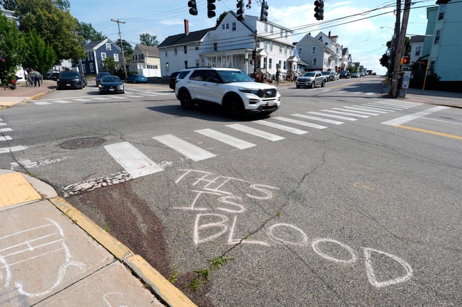 Senators demand ICE answers and body cameras after 2 fatal shootings in Maine and Houston