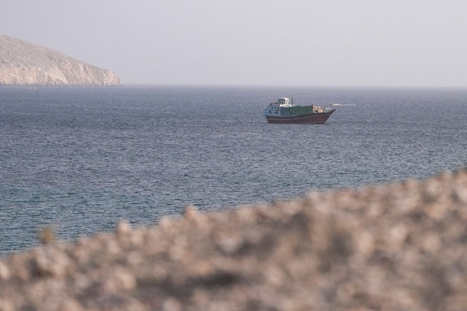 Deadlock in the Strait of Hormuz: Shipping traffic collapses in a week as US and Iran step up attacks