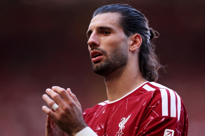 Liverpool star close to signing new contract in welcome boost to Andoni Iraola