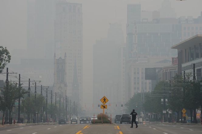 Michigan lawmakers demand Canada does more after wildfire smoke blankets parts of US: ‘We are done accepting apologies’