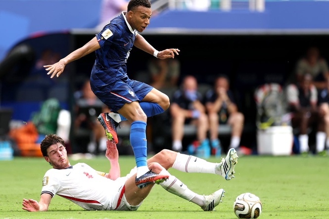 England win thrilling 10-goal World Cup bronze final against France