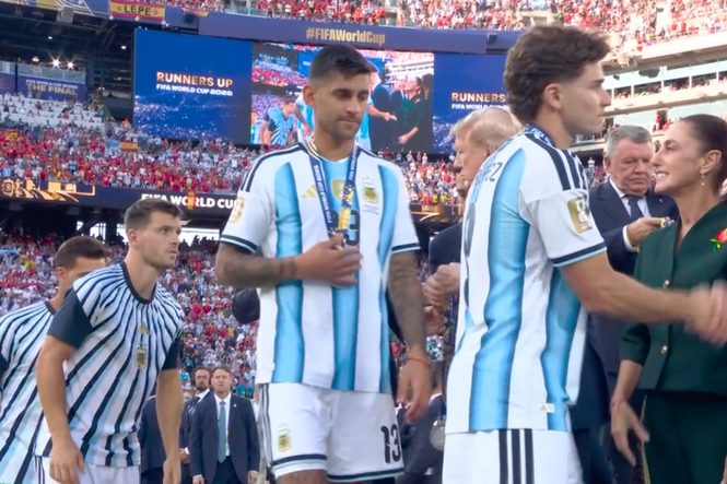 Cristian Romero snubs Trump handshake in World Cup final medal presentation