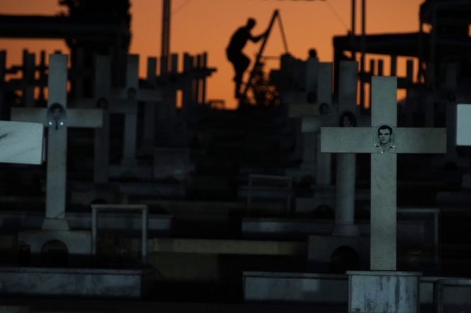 The top photos of the day by AP photojournalists