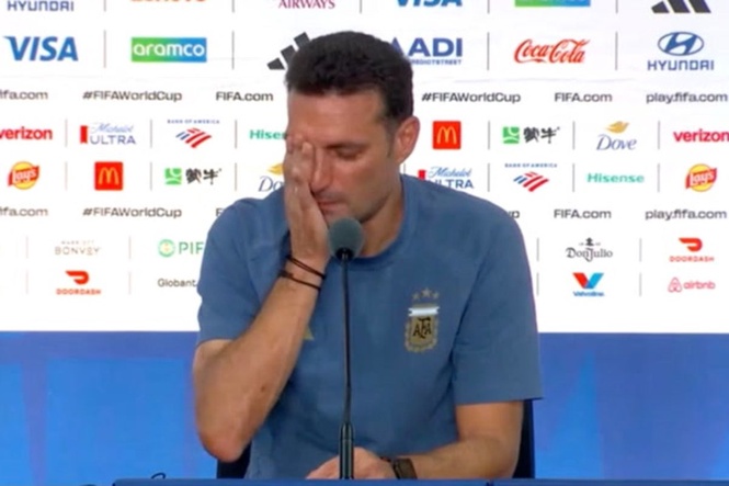 Argentina’s Scaloni leaves press conference in tears after Spain defeat: ‘I’m so sorry’