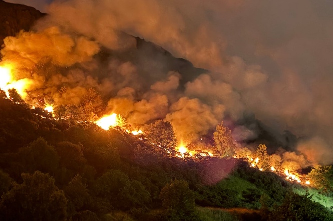 Arthur’s Seat fire: Crews expect to tackle blaze in Edinburgh ‘for a couple of days’