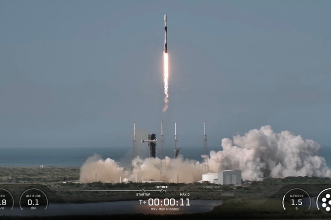 Private mission launches to extend life of out-of-gas communication satellites