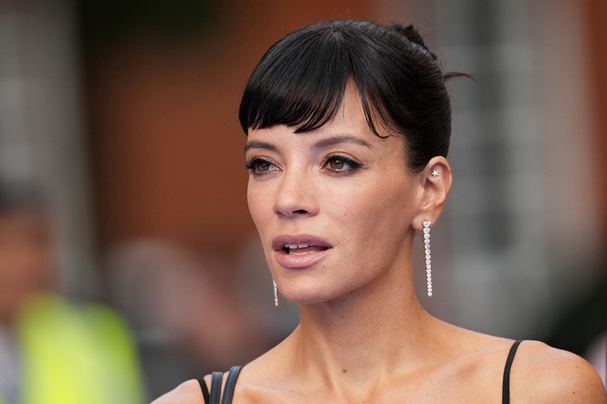 Lily Allen forced to cancel concert at last minute after sudden illness