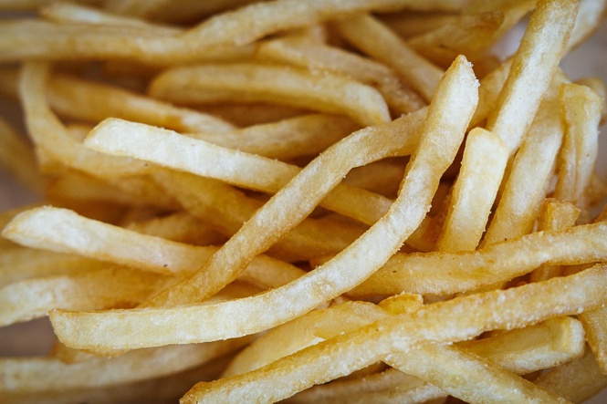 Woman sues fast-food giant over ‘extremely hot fries’ that burned her mouth