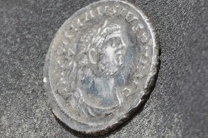 ‘Amazing’ 1,700-year-old Roman coin showing Britain’s breakaway emperor found during railway dig