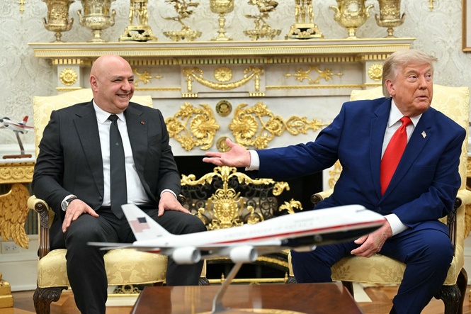 Trump has put model airplanes all throughout the Oval Office, new video reveals