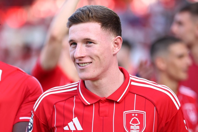Elliot Anderson seals Man City move – and takes swipe at Manchester United