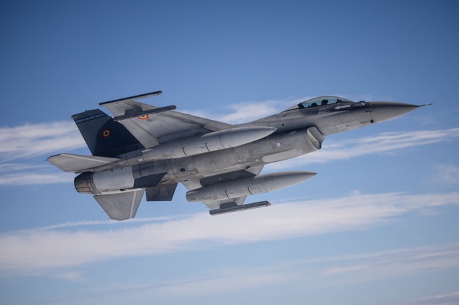 Ukraine-Russia war latest: Romania shoots down third Russian drone in Nato airspace as Moscow steps up port attacks
