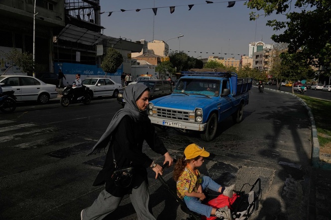 Houthis fire missiles and drones at Saudi Arabia in response to strikes on a Yemeni city