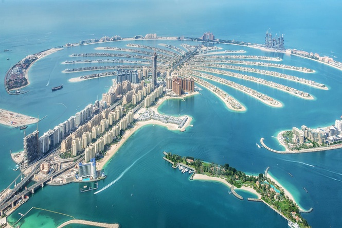 Dubai offers residents £600 to invite tourists to region