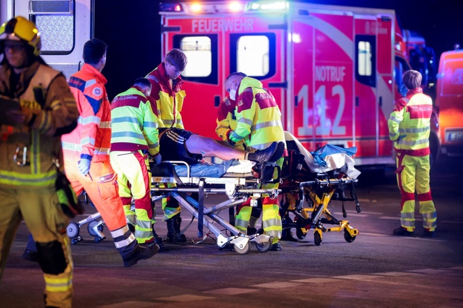 Berlin Pride crash latest: Search for suspect ‘proceeding at full speed’ after one killed in attack on LGBTQ+ event
