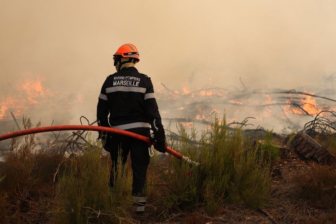 All of Bordeaux’s residents could be evacuated as fires advance