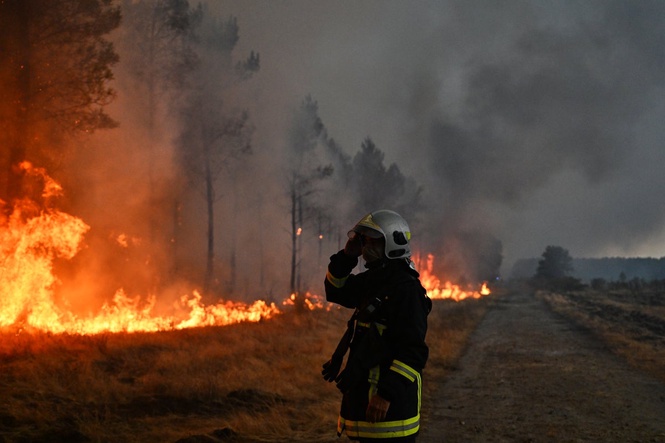 France wildfires: Macron makes Second World War comparison amid ‘unprecedented’ blazes