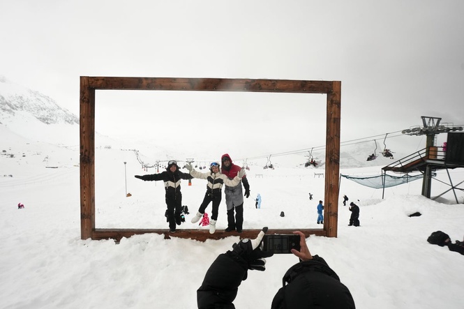 The top photos of the day by AP photojournalists