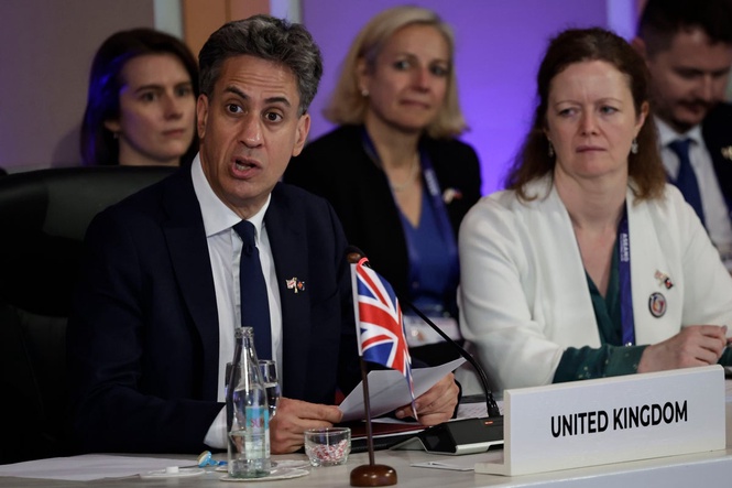 Ed Miliband to take seat on board of World Bank – with overseas aid and climate ‘central to UK’