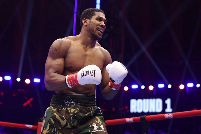 Anthony Joshua makes ‘unstoppable’ claim after narrowly avoiding disastrous defeat