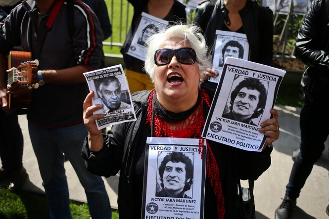 A fugitive colonel is finally jailed in Chilean Víctor Jara's murder case, decades after the crime